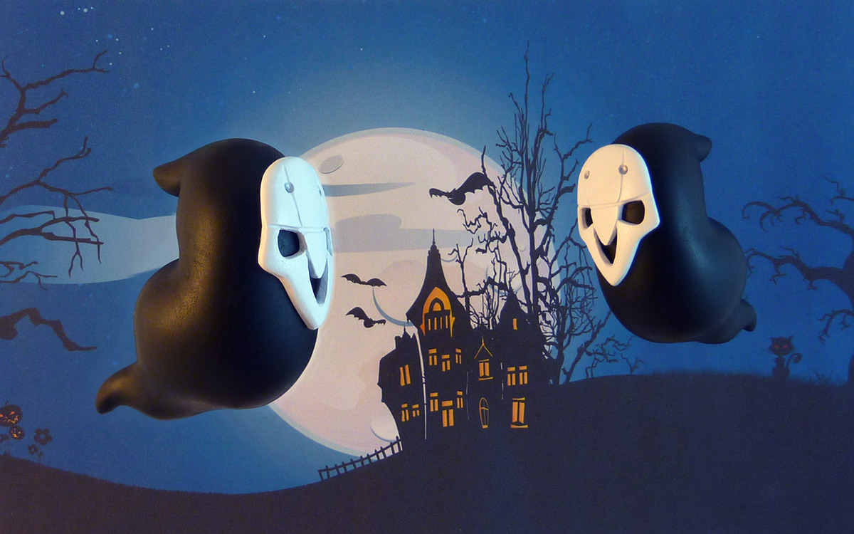 krowzivitch:  FROM THE SHADOWS…  …tiny Reaper ghosts! prob gonna make these into