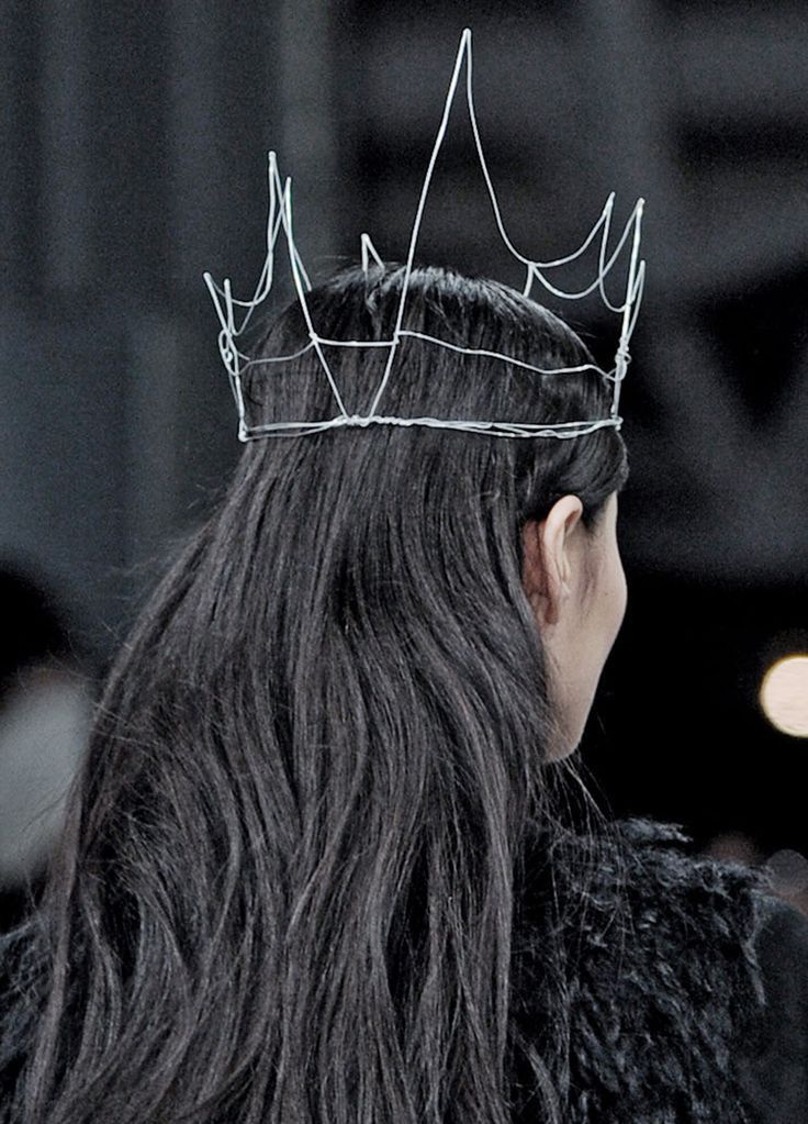 hauteccouture:  Simone Rocha F/W 2011 RTW 