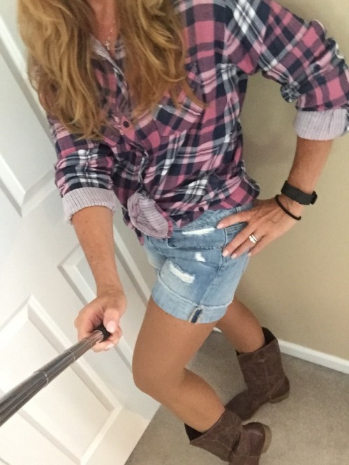 sexyhotwife4me: Trying out my sexy country girl look.