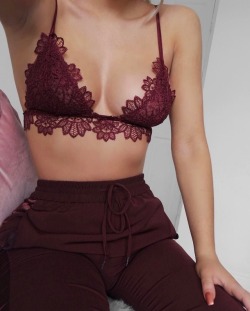 bombshellssonly: @fashioninflux