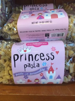 daddys-monster-princess:  I went shopping at A.I. Root today and I saw this princess pasta! A must for any little princess who loves noodles, They make all sorts of other shapes that daddies would love too!  :3  Can be Found on Amazon 💜
