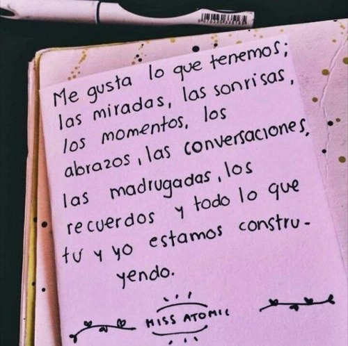 somospandaspordentroyporfuera:Yo quiero construir todo un mundo contigo, bae.-Tiburón Krum.