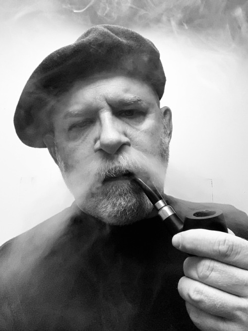 Fun Hat Friday: pipe with beret. Part 3