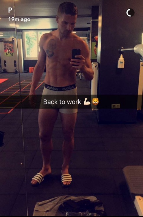 hotfamousmen:  Lukas Podolski