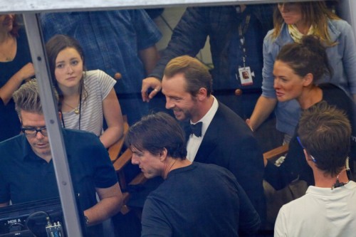 rebeccalouisaferguson:Rebecca Ferguson, Tom Cruise, Simon Pegg and Christopher McQuarrie on set of “