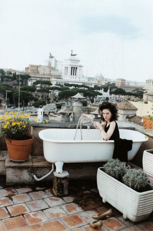 jinxproof: Mariacarla Boscono Paradis Magazine (S/S 2008)ph. Juergen Teller