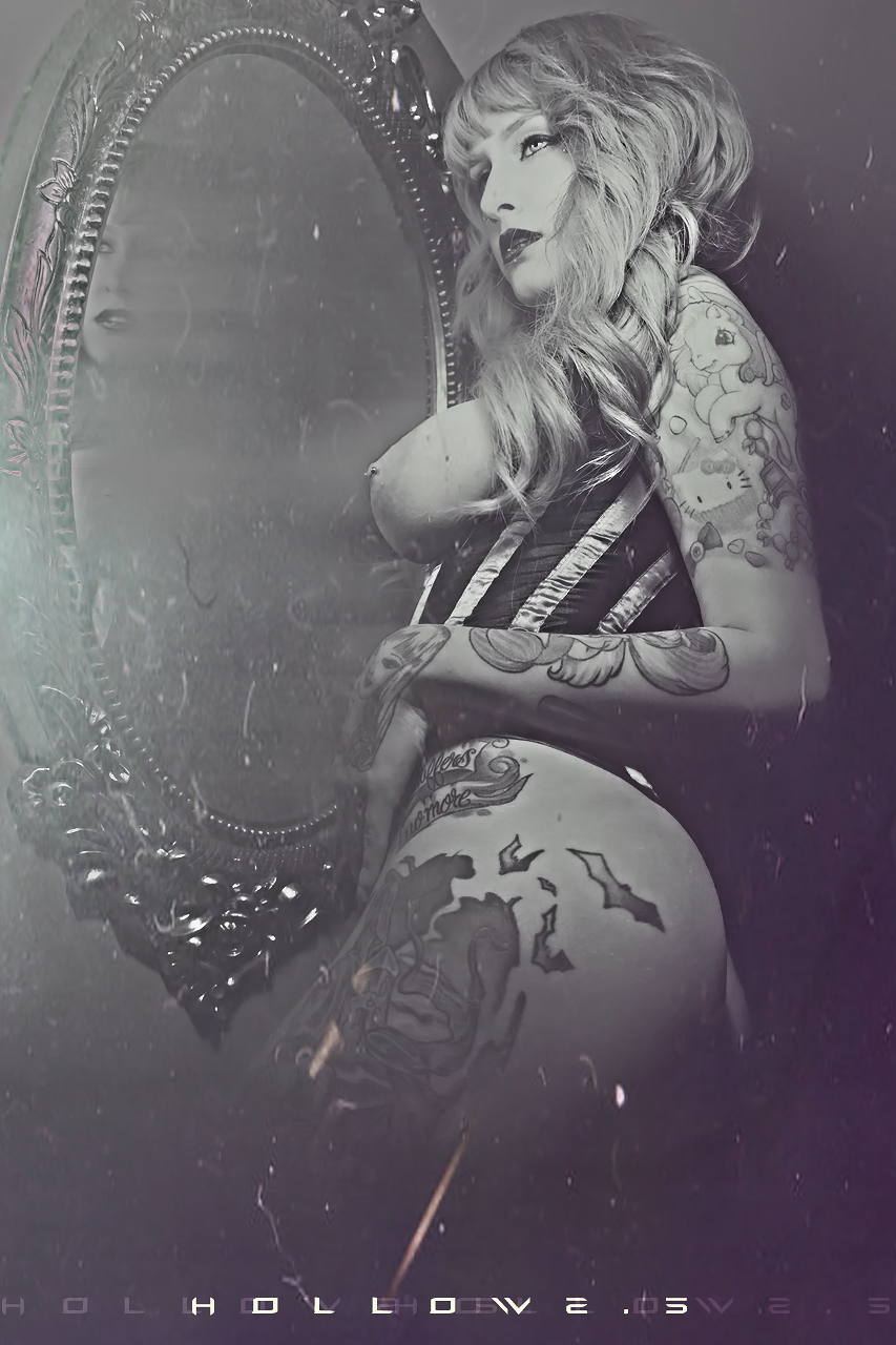 h-o-l-l-o-w-2-5:  NookieCutter Model NeyNey : toxikbarbie  Photo/Edit : Hollow2.5  h-o-l-l-o-w-2-5