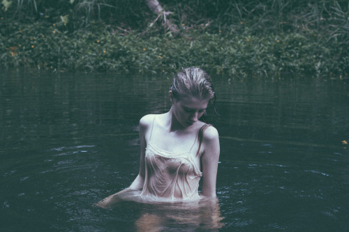 Water FaePhotographed By FreiyStyled By Goddess Flora