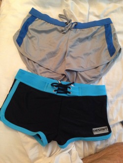 uberfag:  New shorts and swim suit 😍