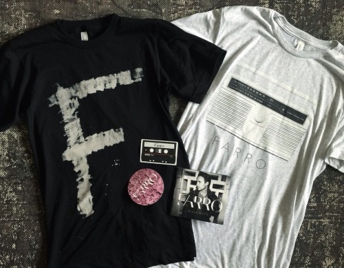 farrolat:FARRO MERCH AVAILABLE AT THE ZOETIC TOUR Meet & Greet with Josh Farro at the table me