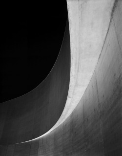 fabriciomora:    MAXXI Diptych  - Zaha