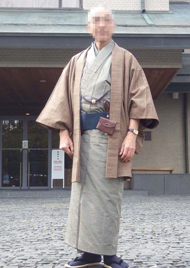 褌親父・倭 — 今日の着物と六尺。 コレがセンシティブ認定されるようだったらTumblr続ける意味ないです~褌親父・倭