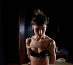 hangknot: Kinbaku and photo: Julien Lacoma