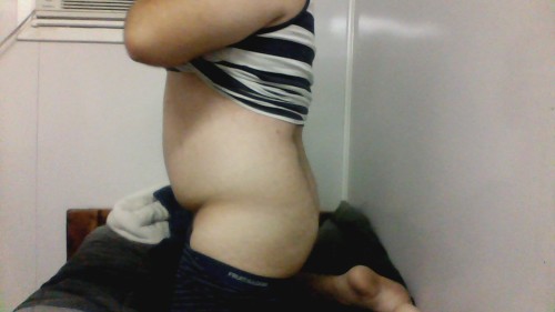 windsofravenclawcub:  everythinggotflipped:  Womp! :P  I’ve wanted to penetrate Santos for so long now… 