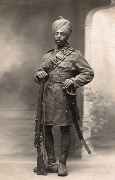greatwar-1914:Portrait of an Indian soldier.