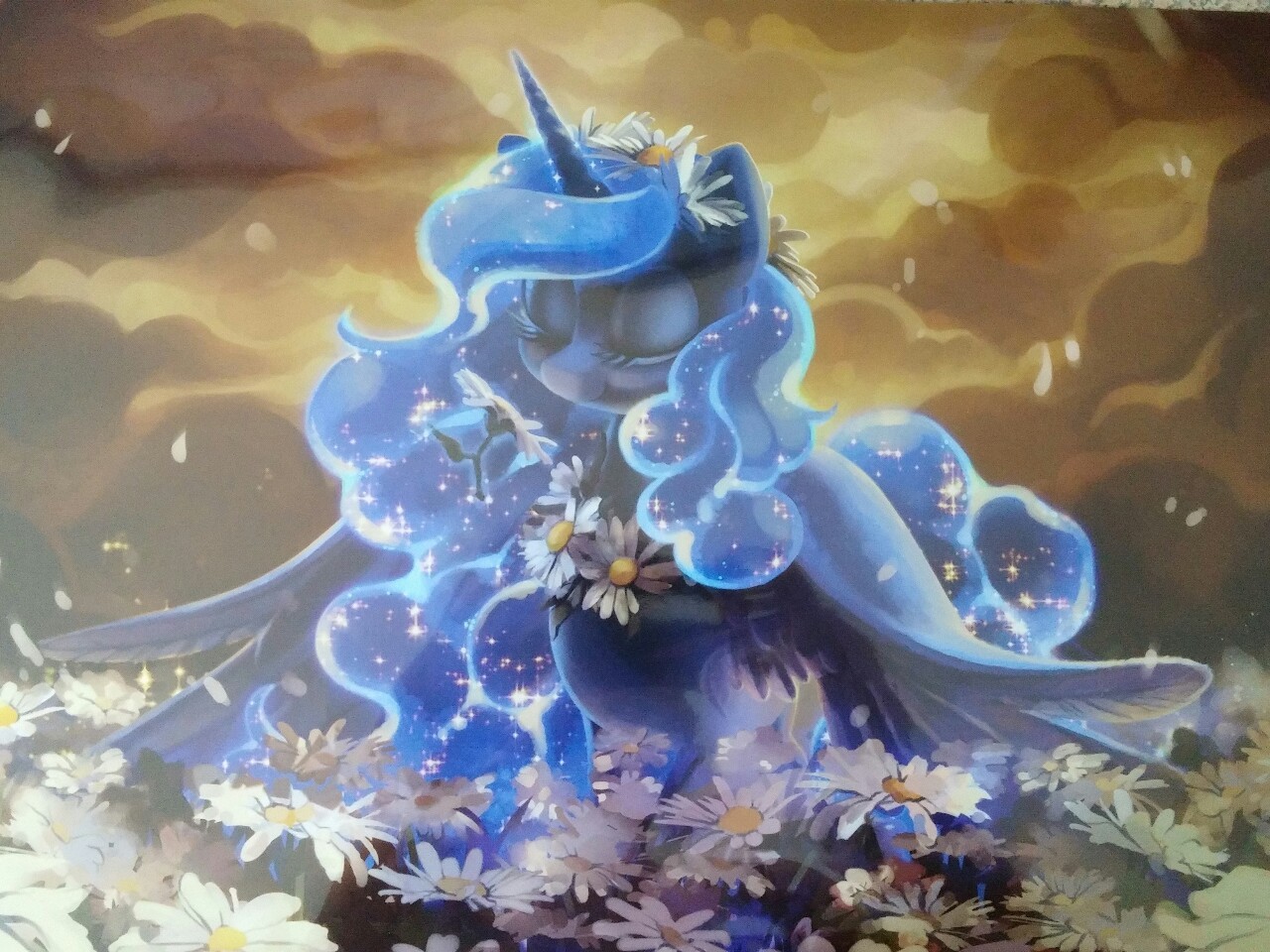 dawnf1re:  foreverrestless:  This is by far the most gorgeous picture of Luna I’ve