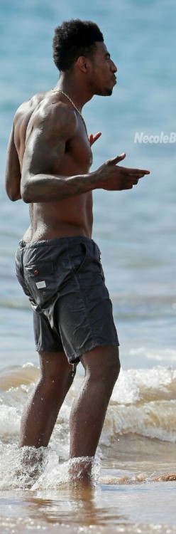dominicanblackboy: Sexy tall ball player Iman Shumpert and Teyana Taylor boyfriend got a nice ass on