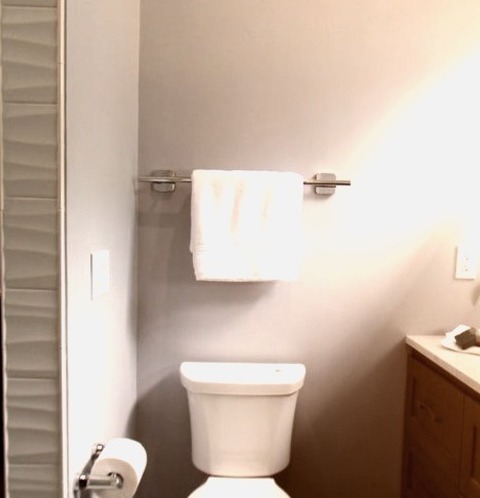Kids In AtlantaA Mid-sized, Modern, Kid-friendly Double Shower Design Example With Beaded Inset Cabinets,