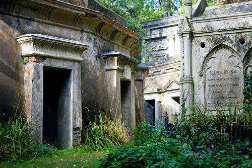 odditiesoflife:Highgate Cemetery - London’s Most HauntedHighgate Cemetery is steeped in supernatural