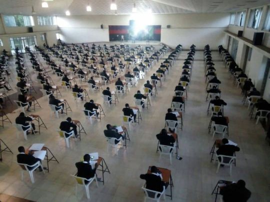 Schools close early as new concerns about exam preparedness emerge.