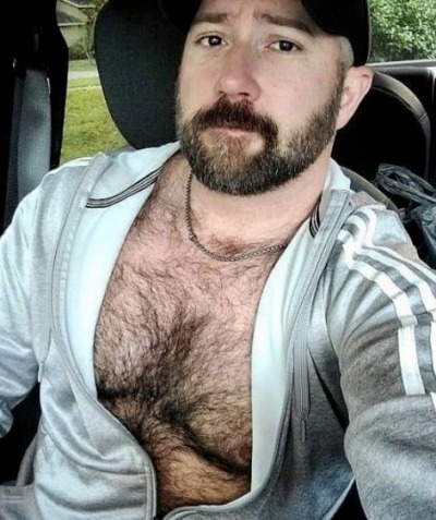 hairyobsessionss:https://hairyobsessionss.tumblr.com/Hairy Furry Men