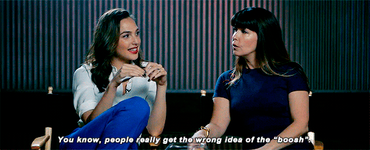 galgadotsource:Gal Gadot on her favorite Wonder Woman combat move