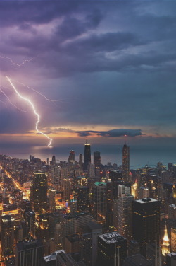 ikwt:   Chicago Lake Michigan Lightning 