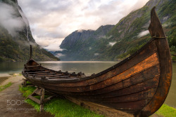 socialfoto:  Viking Ship by mandyspace33 #SocialFoto