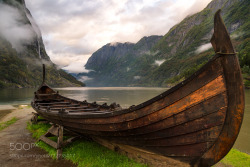 socialfoto:  Viking Ship by mandyspace33 #SocialFoto 