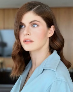 XXX flawlessxfemalenmbnms:ALEXANDRA DADDARIO photo