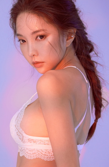 girl-map: Park Soo Yeon - OffWhite Lavender n Salmon Pink Bra (200716)