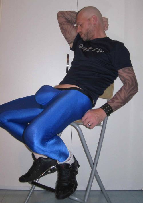 nylongay:  My salined ballsack in lycra (my selfpic) http://nylongay.tumblr.com/archive 