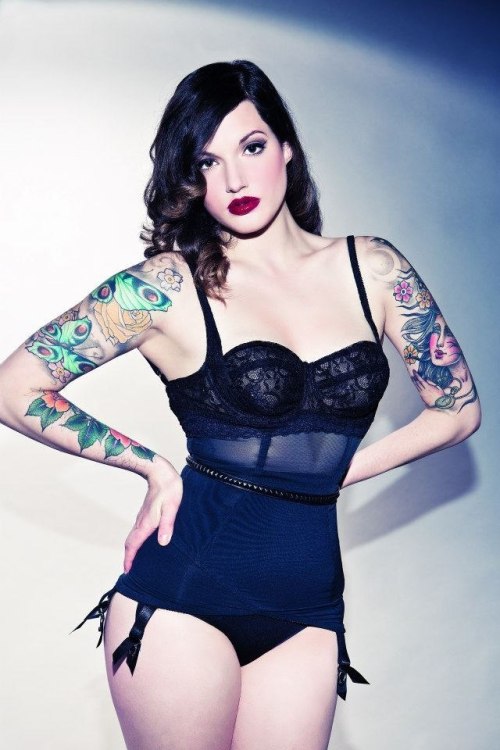 ohmygodbeautifulbitches:  El Wood