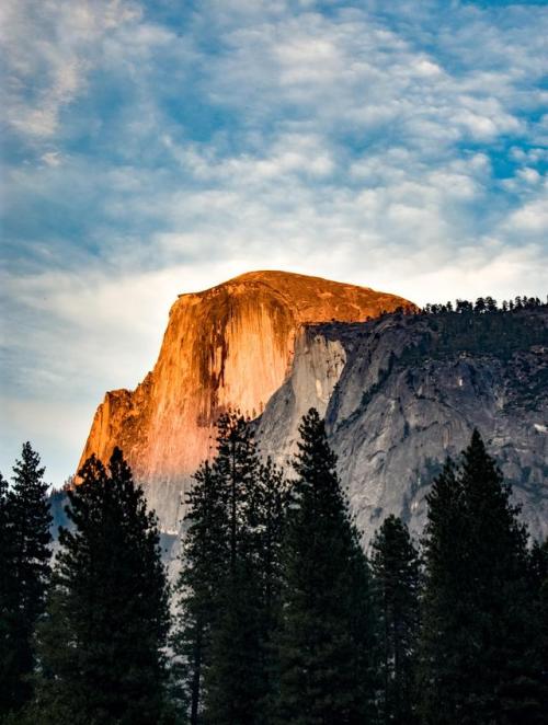 13.5 hours of hiking to half dome to take a picture from the village.[OC] 6000x4000 ✈