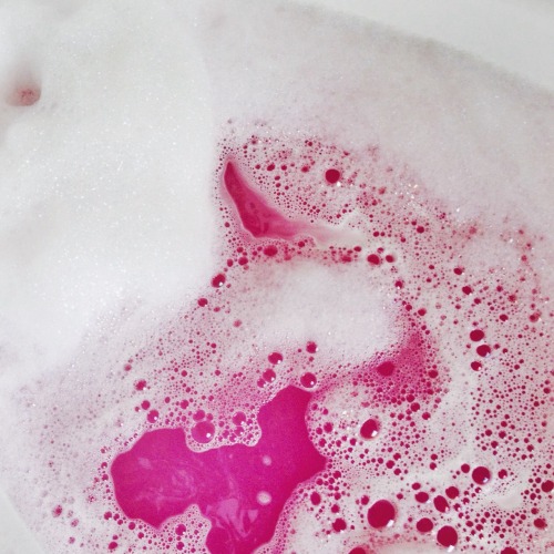 officiallushcosmetics: ‘The Comforter’ - bubble bar Credit @pastelfangs @n33dles