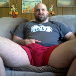 butchlvr:  barebear47: Daddy watchin the game! And continues to even as you suck him off.