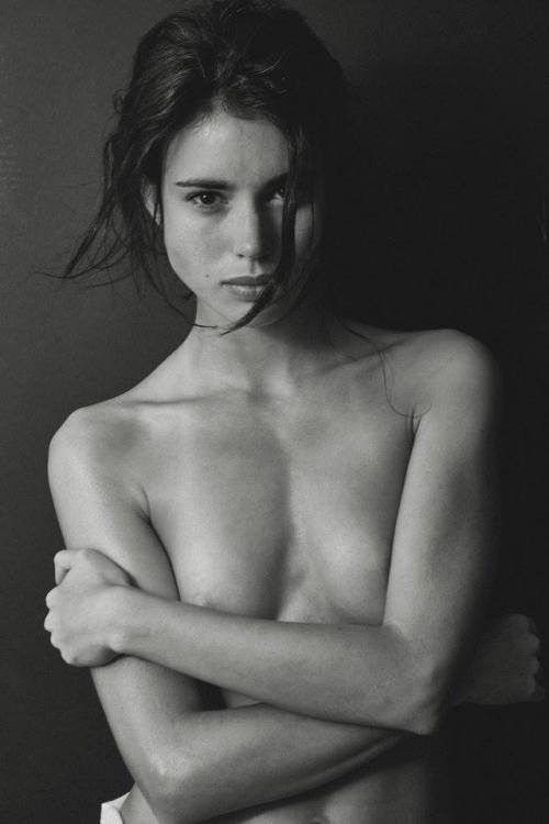 vlatkag: Photo by Taylor Ballantyne Model: Nuria Nieva