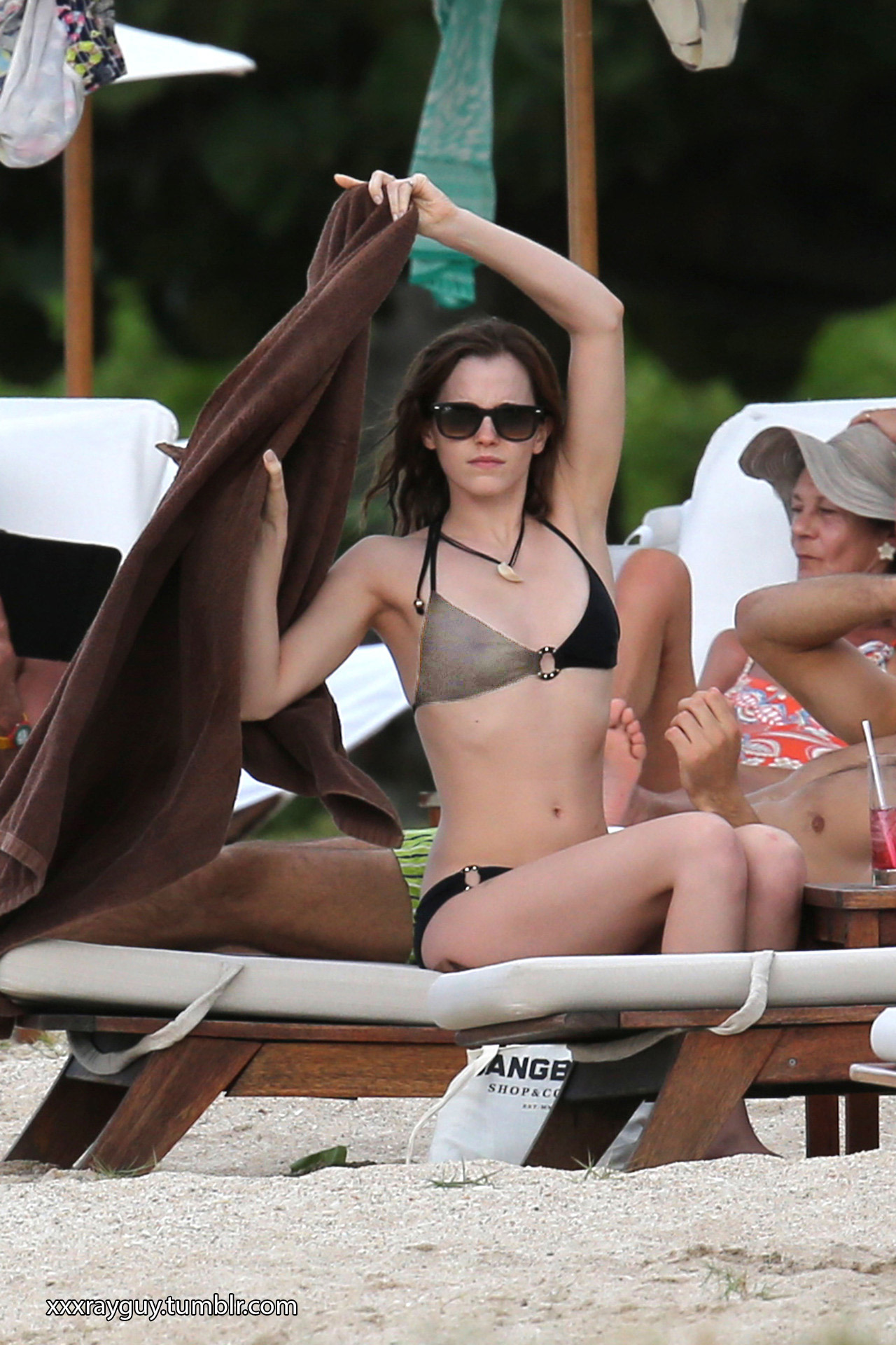 xxxrayguy:  Ten points for Gryffindor. Emma Watson I can xray your pics privately.
