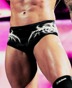 :  randy orton thighs appreciation    Yum!!!