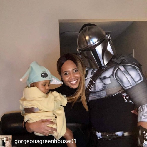 <p>The Pulleys as #TheMandalorian ,  #CaraDune and #BabyYoda Happy #HeroesEve where heroes come out to combat forces of darkness. #FamilyThemes #StarWars #Hope<br/>
• • •<br/>
#RP from @gorgeousgreenhouse01 The Pulley’s celebrated their first Hero’s Eve with our little baby Yoda. #heroseve #familytime #funtimes #starwars #mandalorian #love #RP  <br/>
<a href="https://www.instagram.com/p/CHEAcUtBdsV/?igshid=1yyzjozndsg8" target="_blank">https://www.instagram.com/p/CHEAcUtBdsV/?igshid=1yyzjozndsg8</a></p>