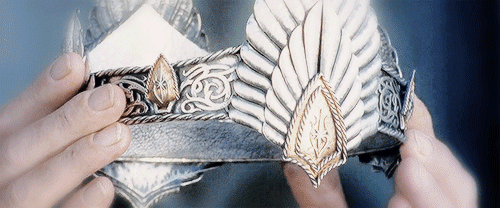 stormbornvalkyrie:    ♕  Crown of Gondor On 1 May T.A. 3019 the rightful heir (Aragorn II Telcontar)