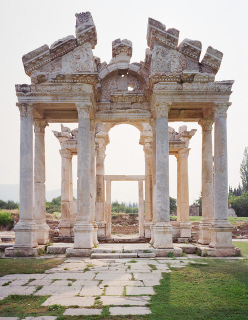 artofadesignermind:Tetrapylon gate, Aphrodisias, Turkey