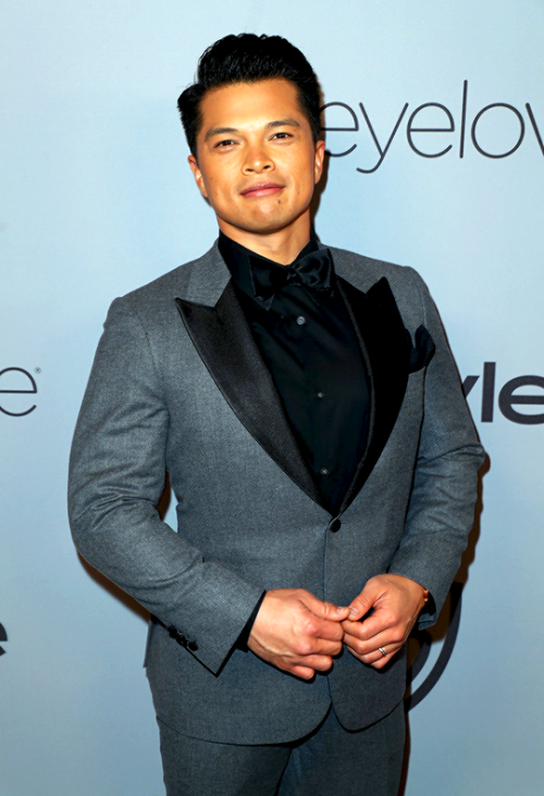 queercelebs:  Vincent Rodriguez III attends the 2018 InStyle  and Warner Bros. 75th Annual Golden Globe Awards Post-Party at The  Beverly Hilton Hotel on January 7, 2018 in Beverly Hills, California.     (Photo by Joe Scarnici/Getty Images)  