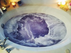 lilnegirl:  megastew:  I can’t stop bathing. Tonight my water turned purple. 