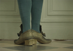 tumblr_par99sqbDc1qh7onio2_r1_250.gifv