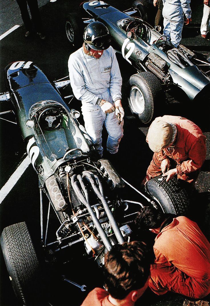 itsbrucemclaren:  Graham Hill 