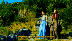 daenerysfargaryen:Sansaery was so cute!Gifset requested by @ginevravweasley.