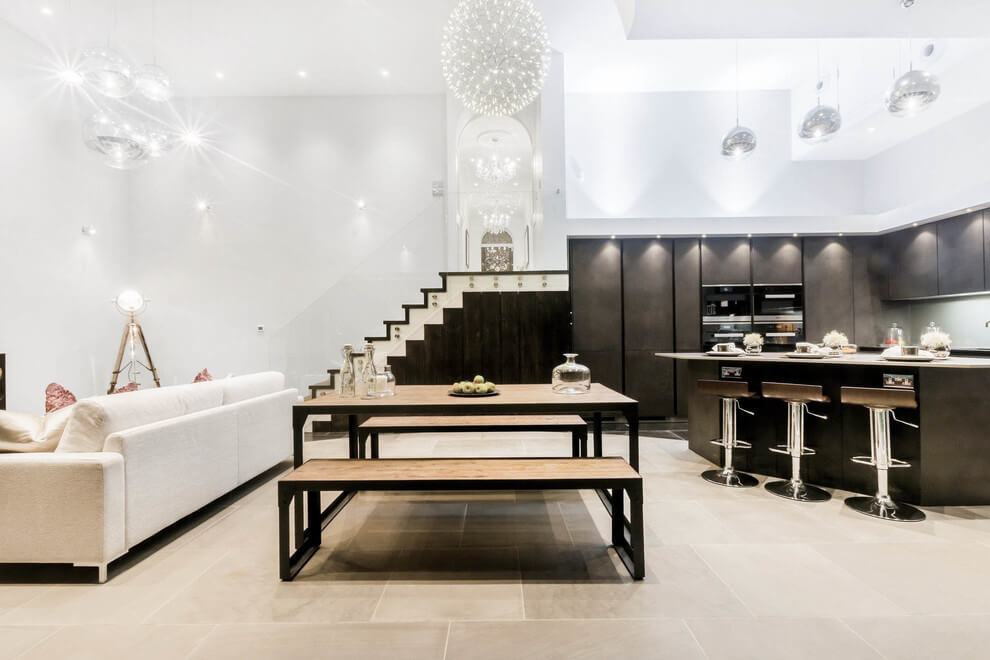 life1nmotion:  Contemporary House in LondonThis amazing contemporary residence is