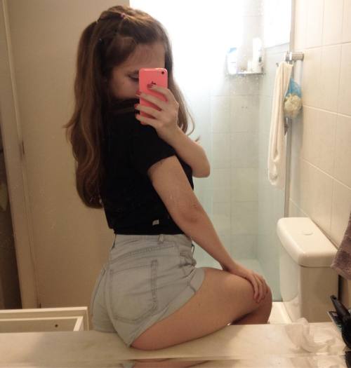 http://streetgrl.tumblr.com/post/156146146117