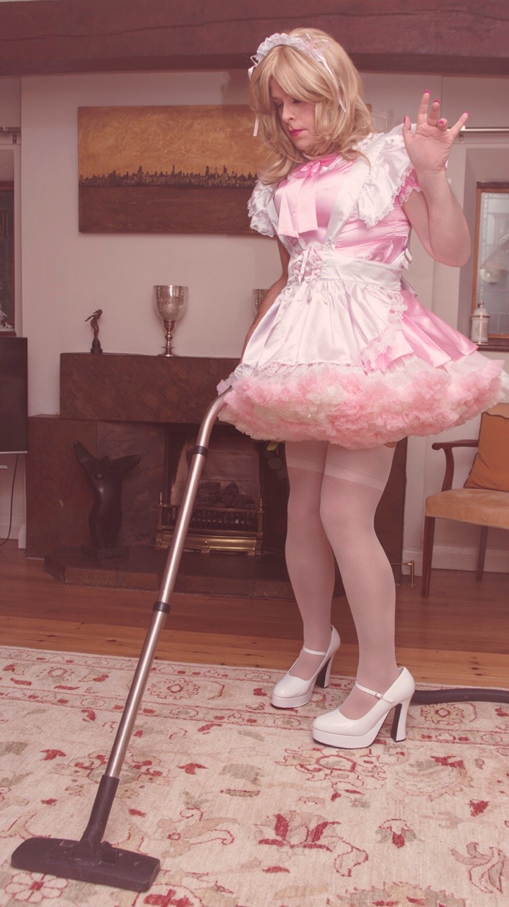 chateaufemmeuk:  Sissy maid cleaning, then put into storage… Here at www.chateaufemme.com